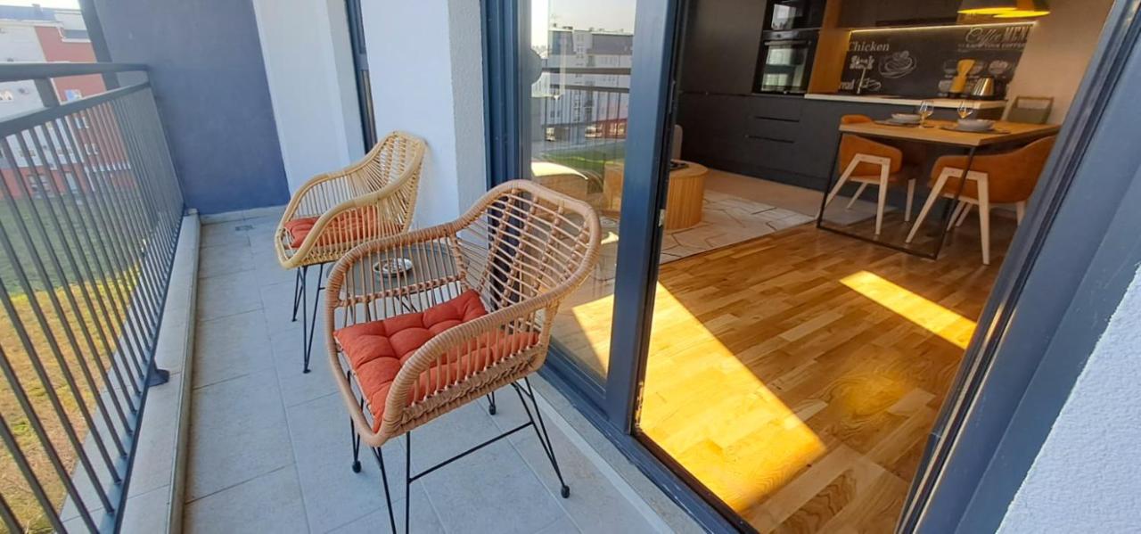 Stylish One Bedroom Apartment ポドゴリツァ エクステリア 写真