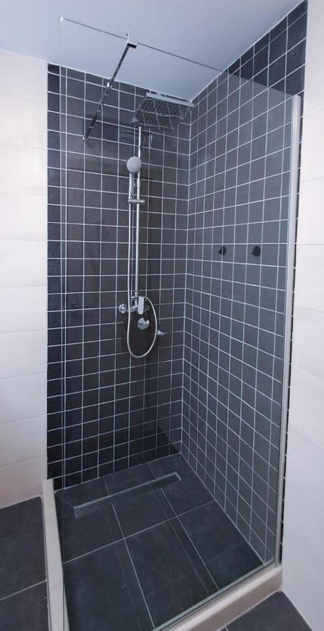 Stylish One Bedroom Apartment ポドゴリツァ エクステリア 写真